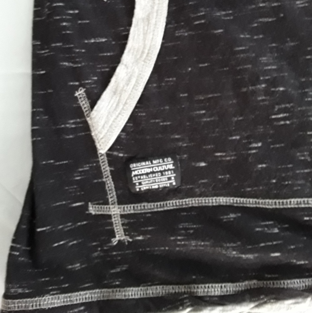 Two shirts - Picture 4 of 5